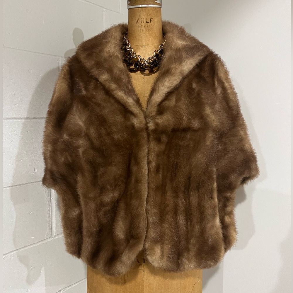 Vintage Mink Fur Wrap / Stole / Cape - Mob Wife or Bride - Great condition